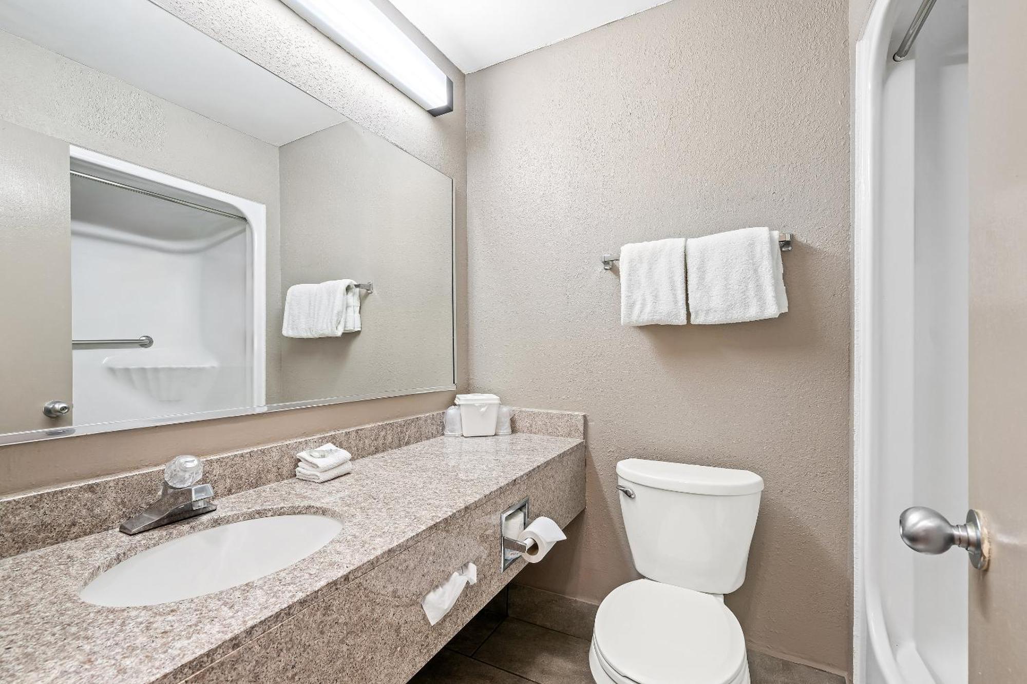 Red Roof Inn Charlotte - University מראה חיצוני תמונה
