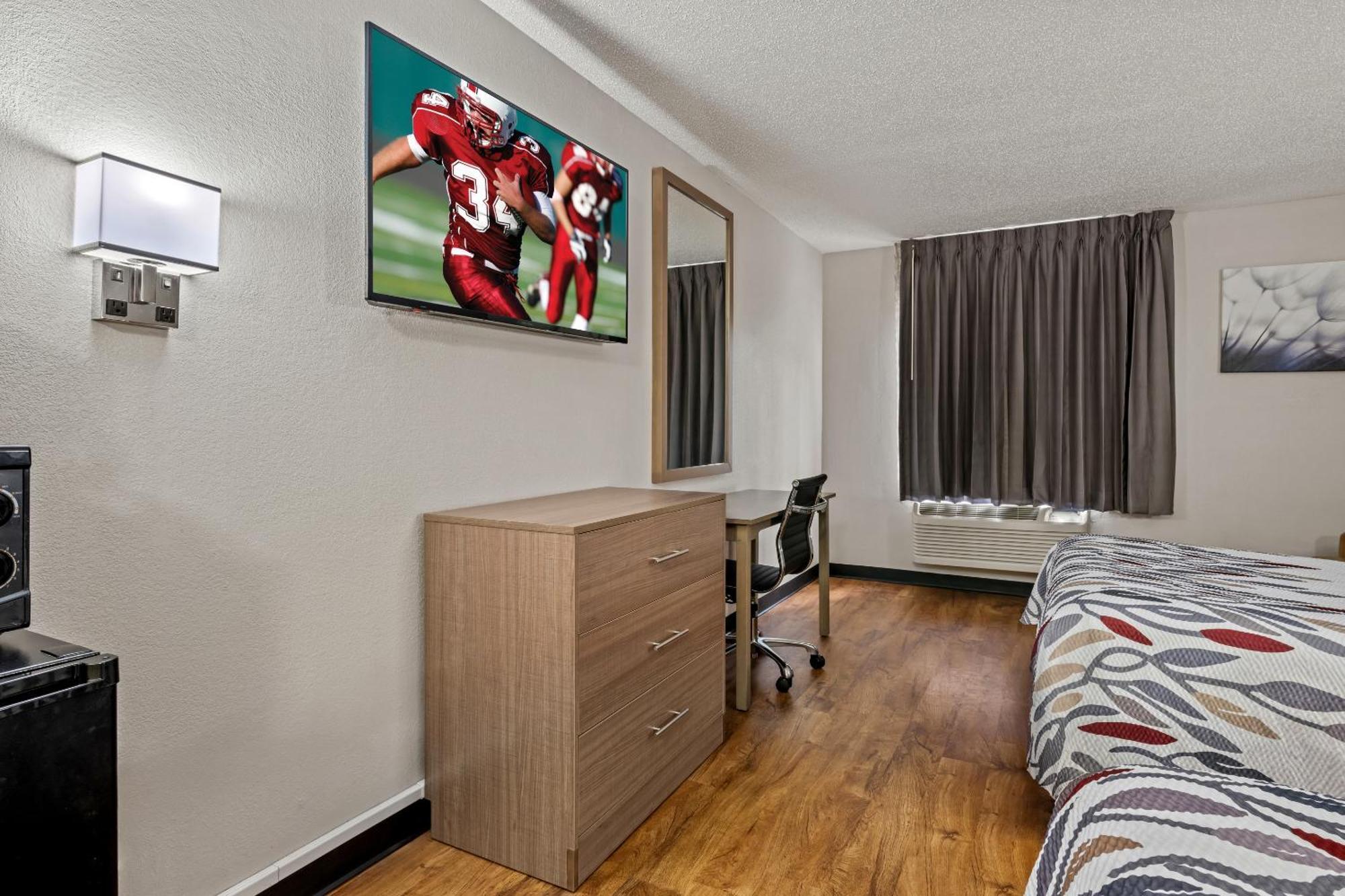Red Roof Inn Charlotte - University מראה חיצוני תמונה