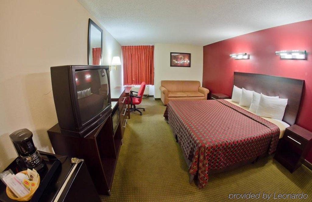 Red Roof Inn Charlotte - University מראה חיצוני תמונה