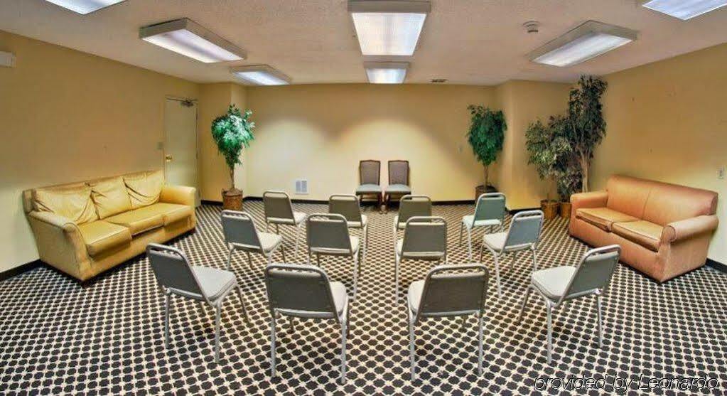 Red Roof Inn Charlotte - University מראה חיצוני תמונה